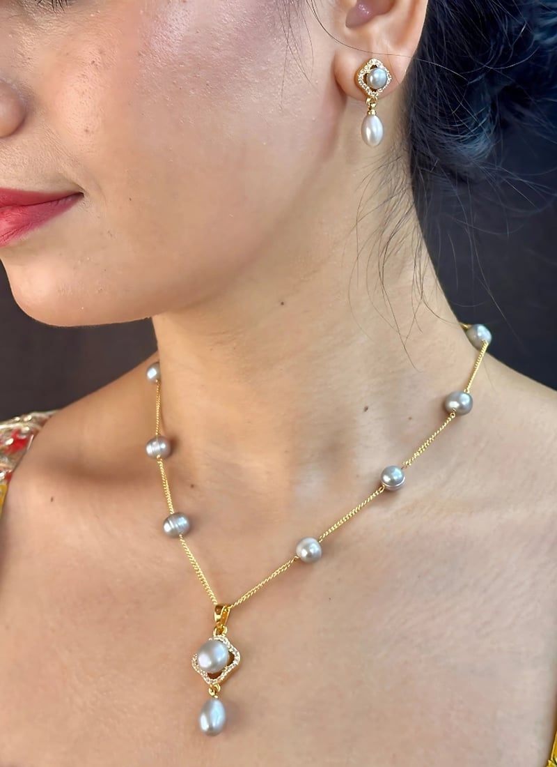 Grey Pearl Stone Pendant Set Festive Wear