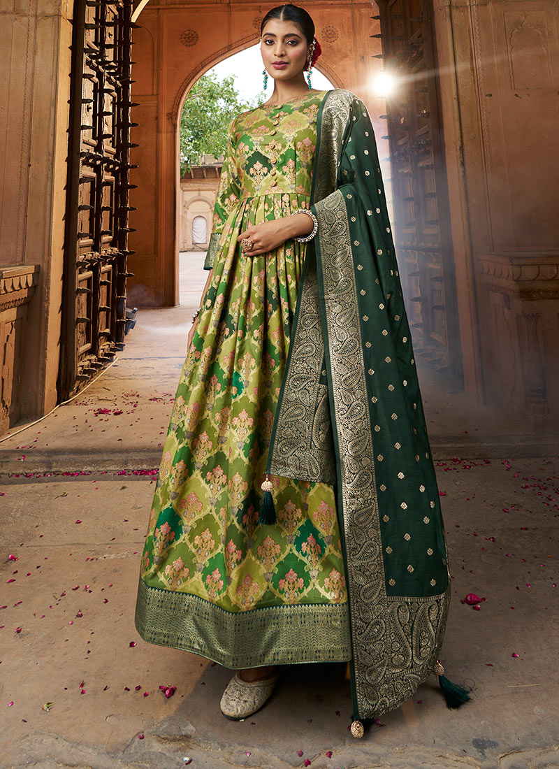 Indian Women Anarkali Gown In Green Silk Cotton Jacquard Print Dupatta Festive Wear-BGWRSACD1801