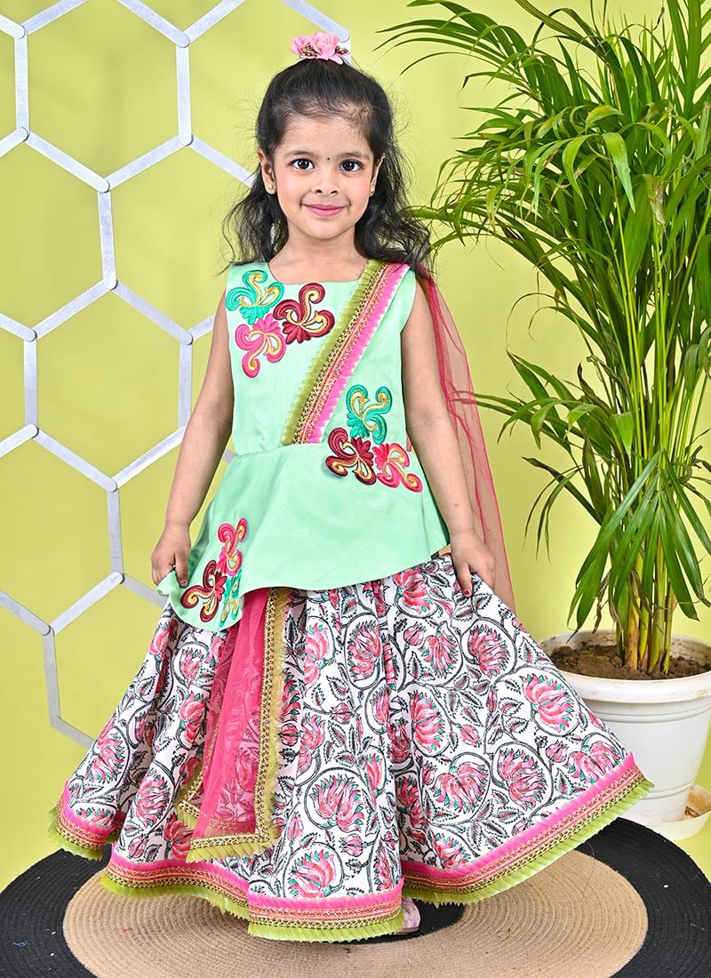 Kids Girls Long Choli Lehenga In White Cotton Print Embroidered With Dupatta Party Wear