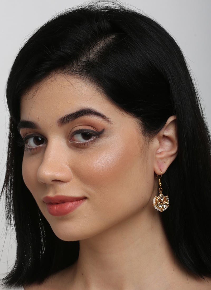 Kundan Earrings With Gold Plating With White Stone And Beads