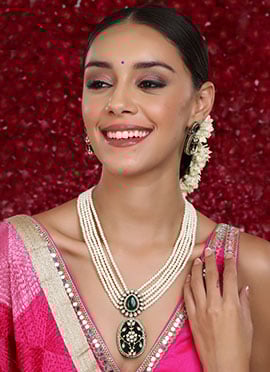 Kundan With Stone And Pearl Work Gold Plated Green Necklace