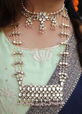 Lavender Kundan Moti And Beads Necklace