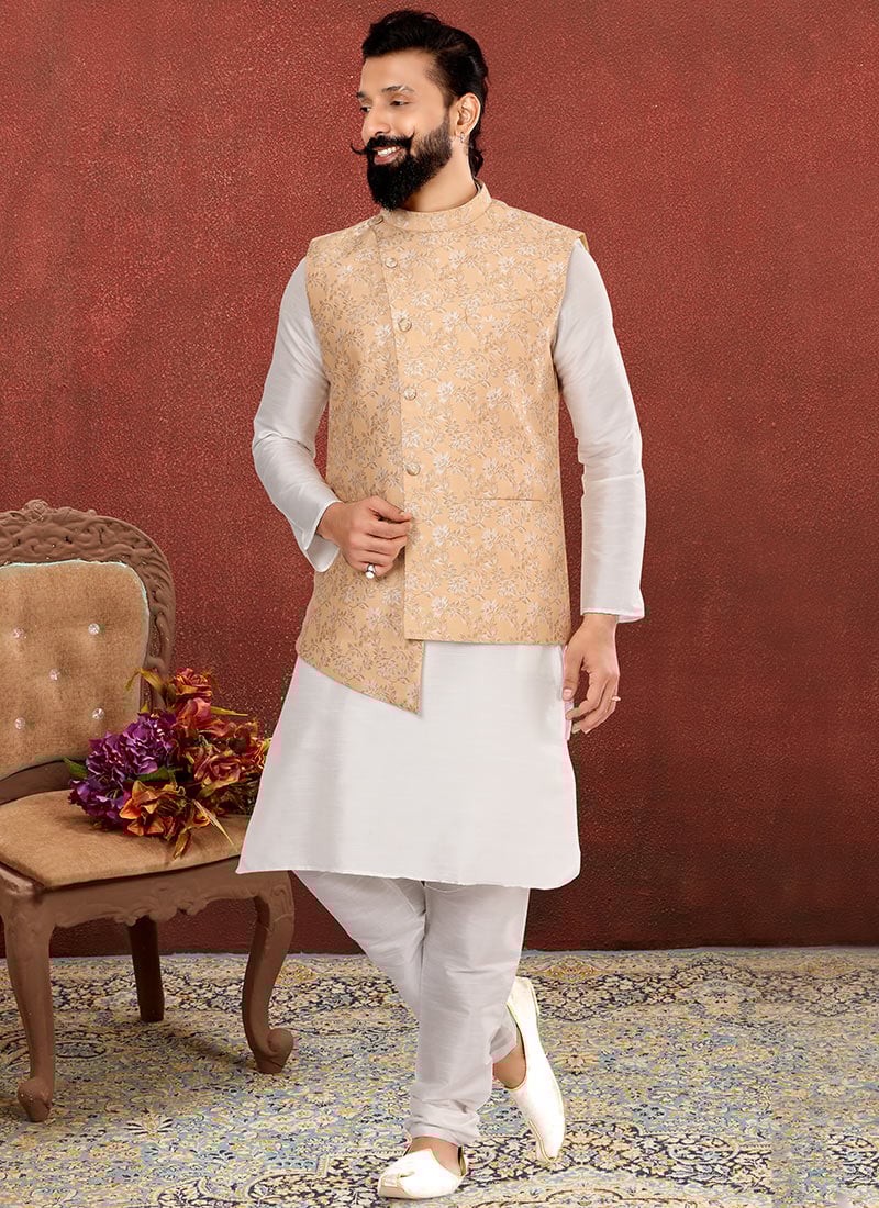 Peach Dupion Silk Jacquard Bandi Set