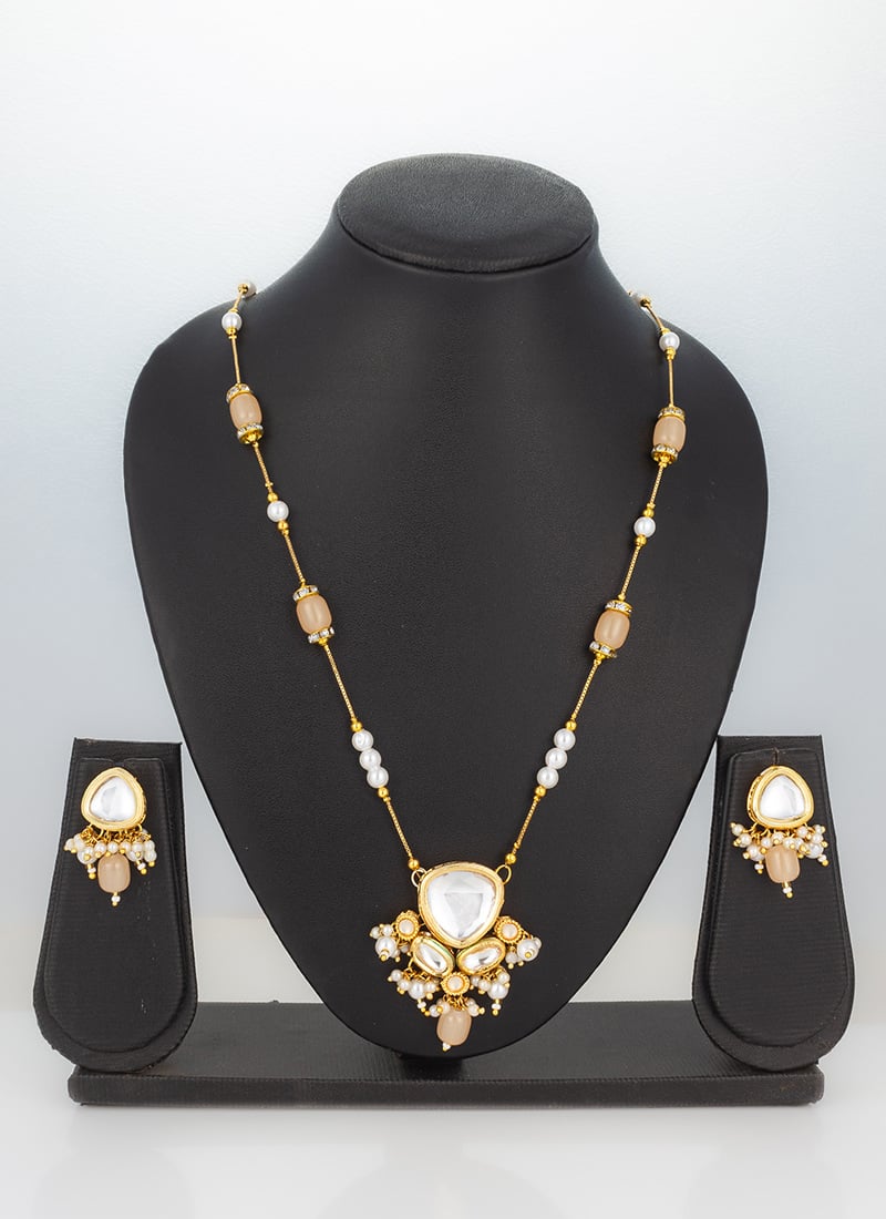 Light Yellow Kundan Moti And Beads Necklace