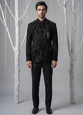 Luxurious Black Velvet Zari Embroidered Thread Bandhgala Suit