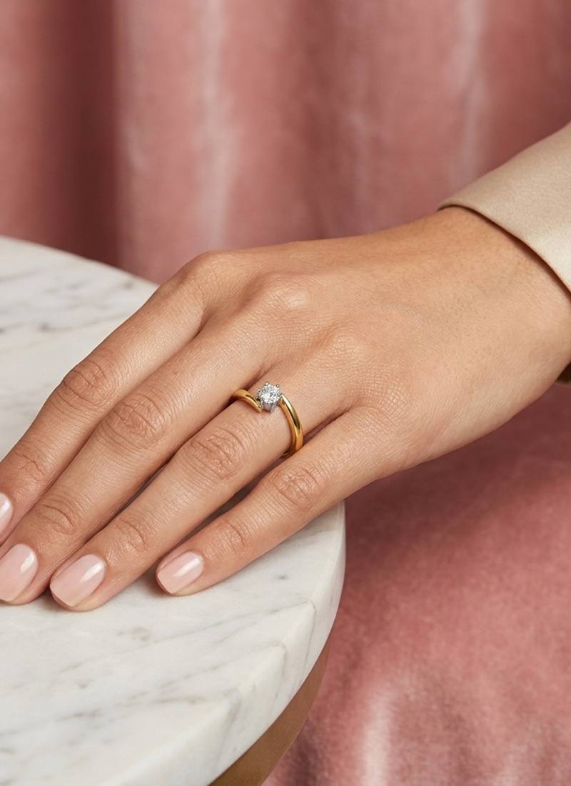 Luxury Gold 925 Sterling Silver Moissanite Ring Wedding Wear