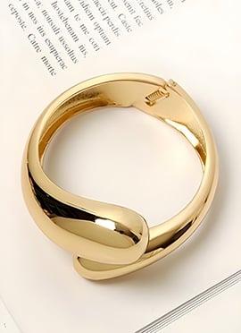 Luxury Golden Anti Tarnish Bracelet