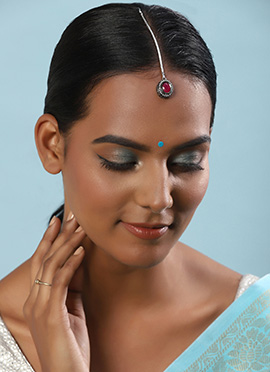 Maroon Kundan And Stone Mangtikka