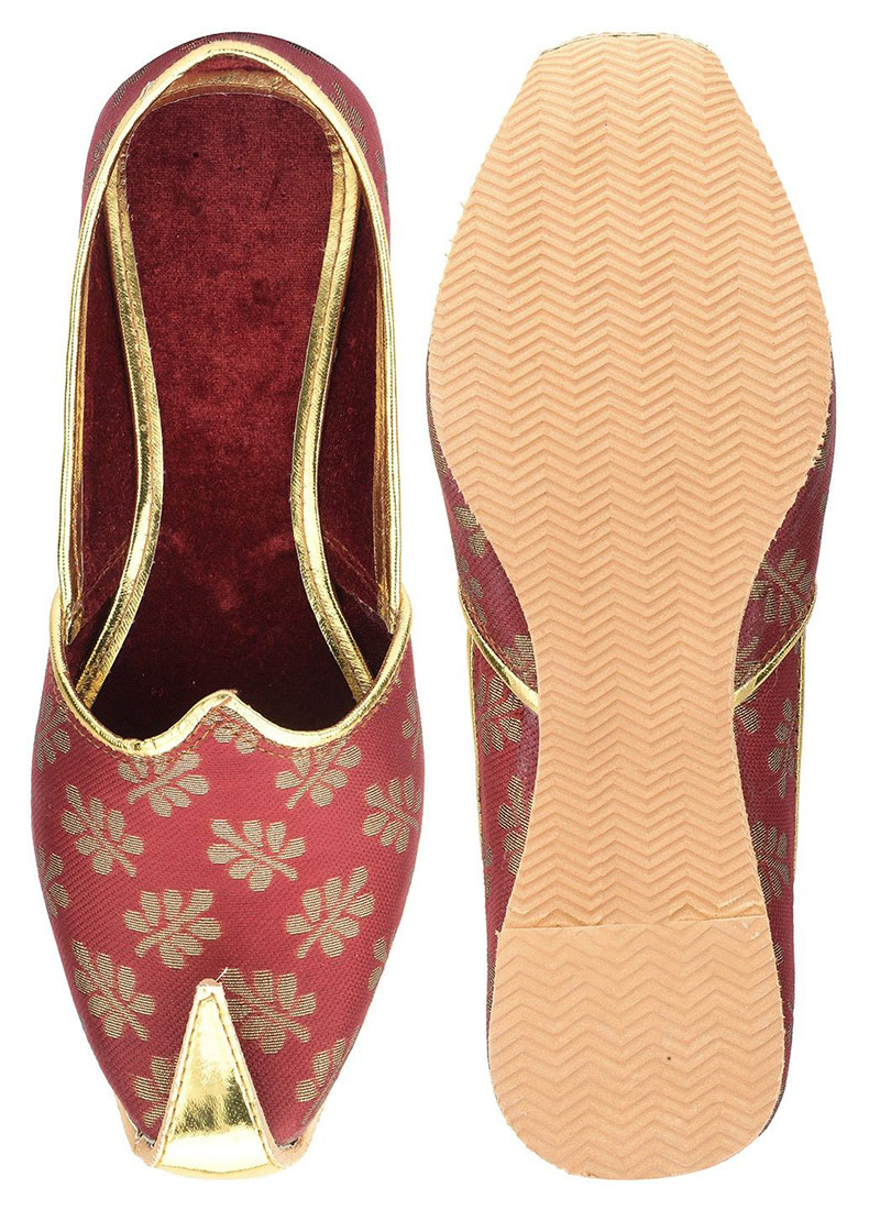 Maroon Zari Work Mojri For Men