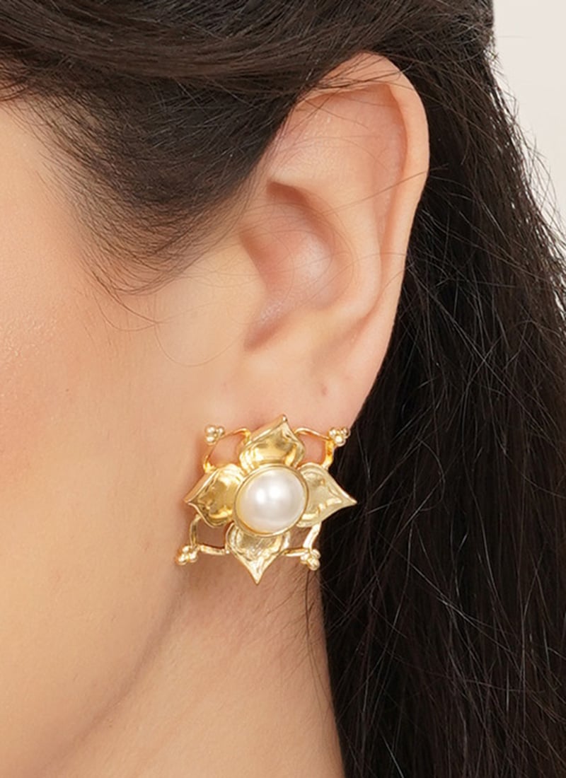 Modern White Moti Studs Festive Wear