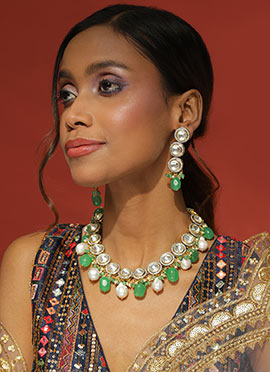 Necklace Of Green Golden Kundan Pearl Stone Brilliance