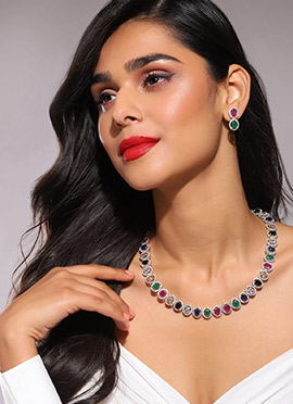 Necklace Of Multicolored Kundan Stone Brilliance