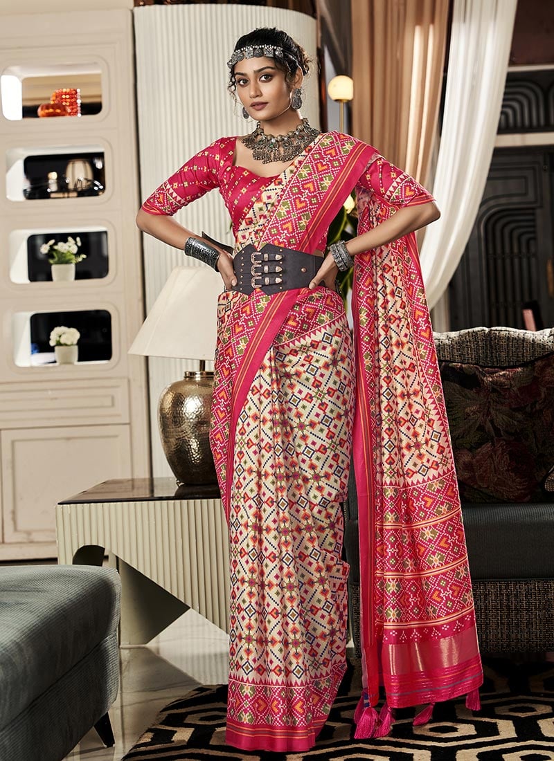 Off White Handllom Silk Patola Print Saree