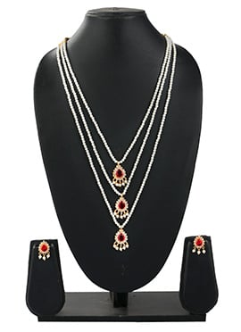 Off White Kundan Stones Beads Necklace
