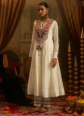 Off White Mul Cotton Hand Embroidered Mirror Work Kurta Pant Set