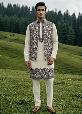 Off White Silk Thread Embroidered Sequins Bandi Set