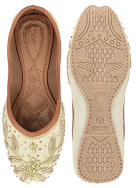 Off White Zardosi With Moti And Stone Work Juti