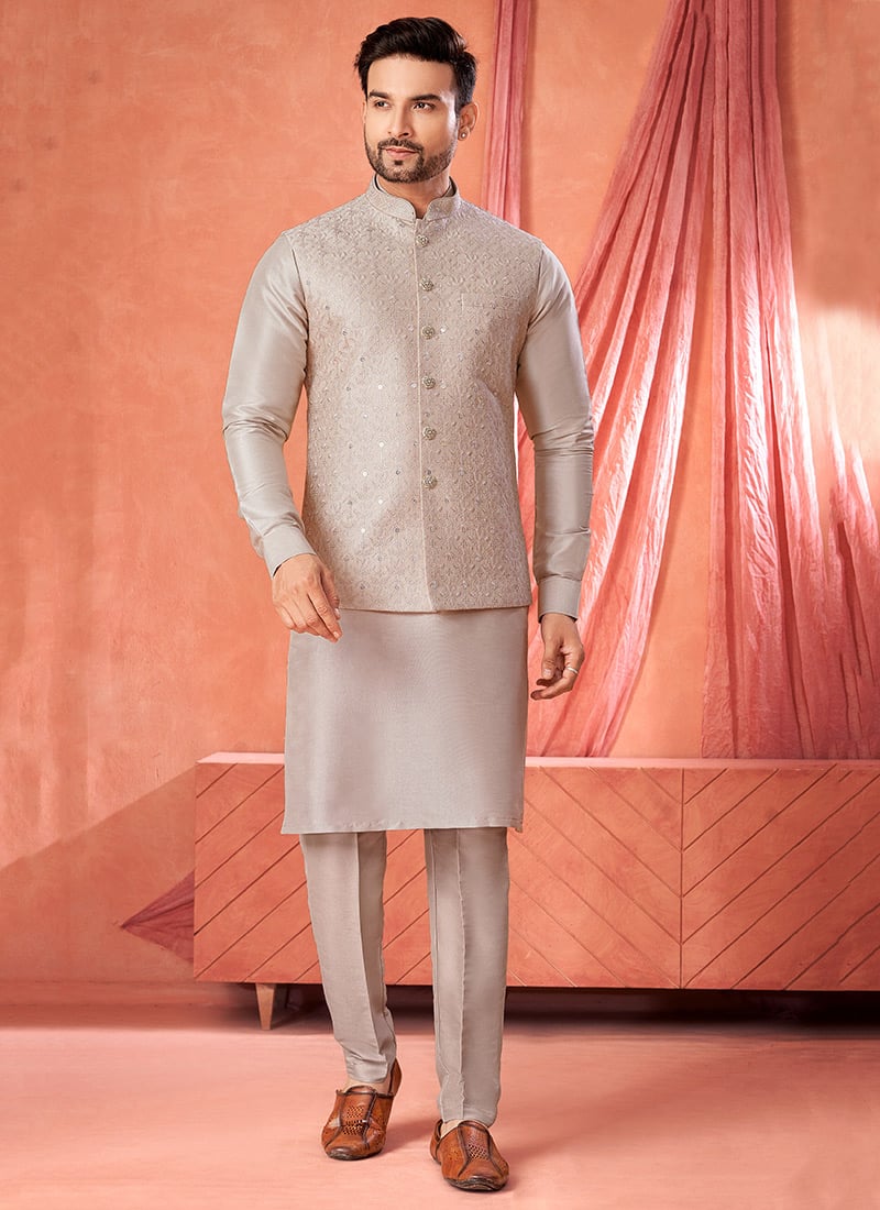 Onion Pink Banarasi Silk Embroidered Sequins Thread Bandi Set Festive Wear