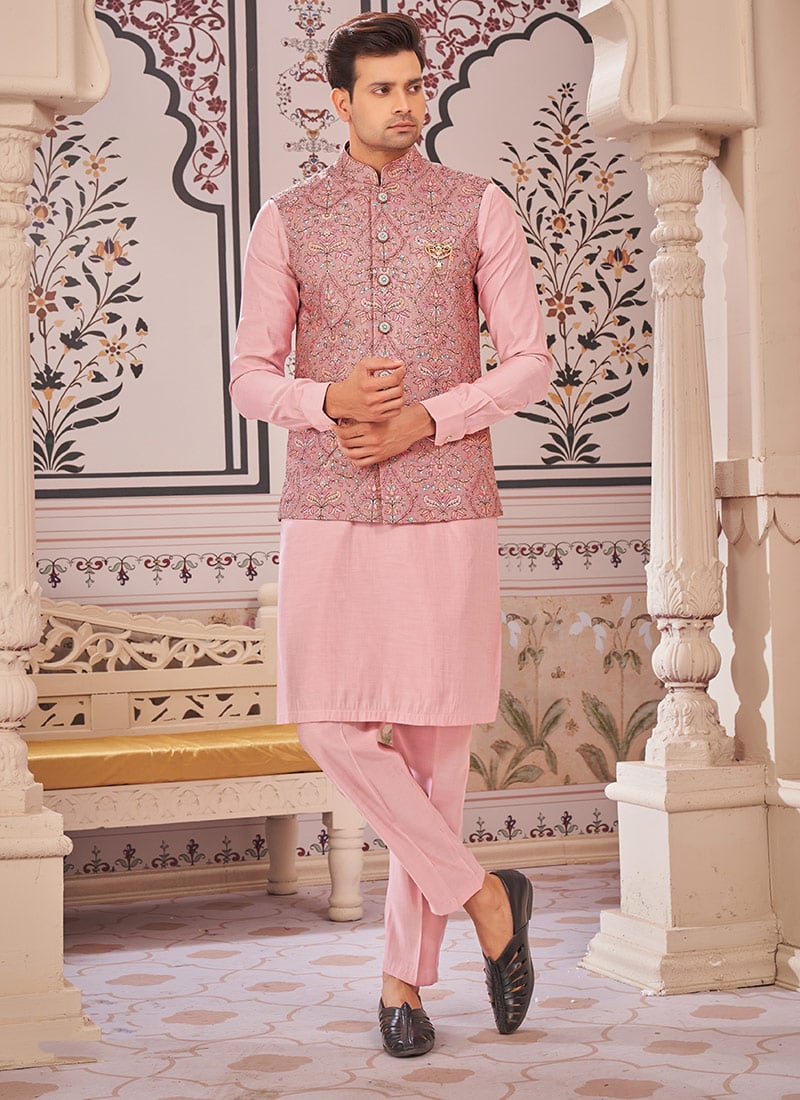 Onion Pink Silk Embroidered Bandi Set