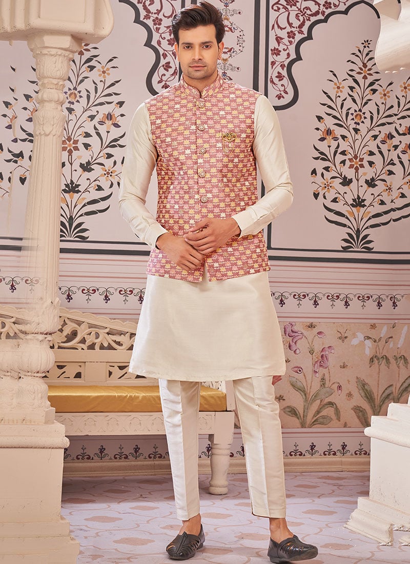 Onion Pink Silk Embroidered Bandi Set