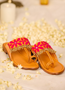 Orange Ghungaroo Kolapuris