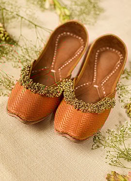 Orange Zari With Ghungroo Juti