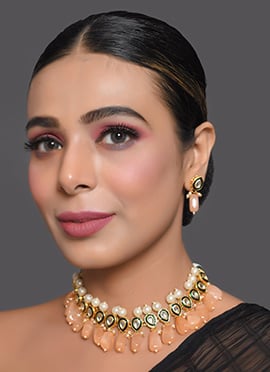 Peach Moti Kundan Choker Set