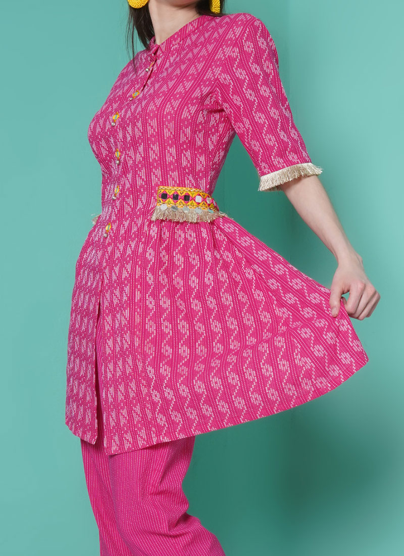 Women's Straight Pink Solid Kurta Sets With Trousers