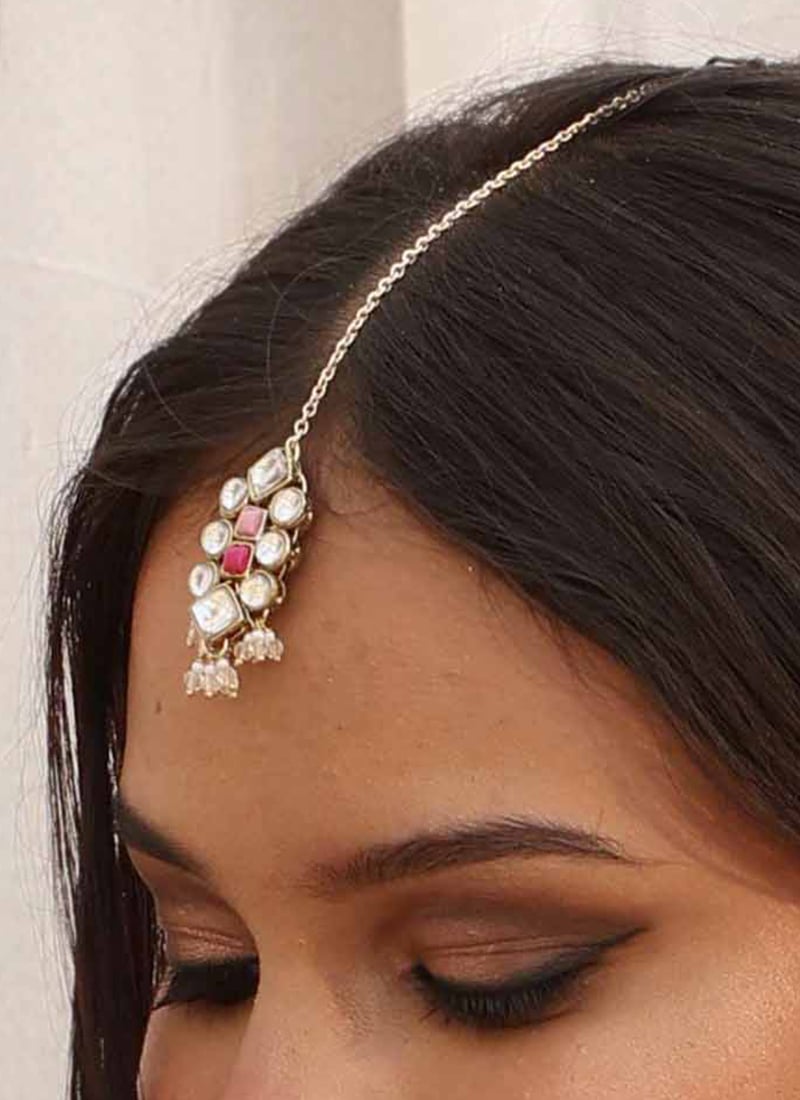 Pink Gold Plated Kundan And Beads Mangtikka Festive Wear