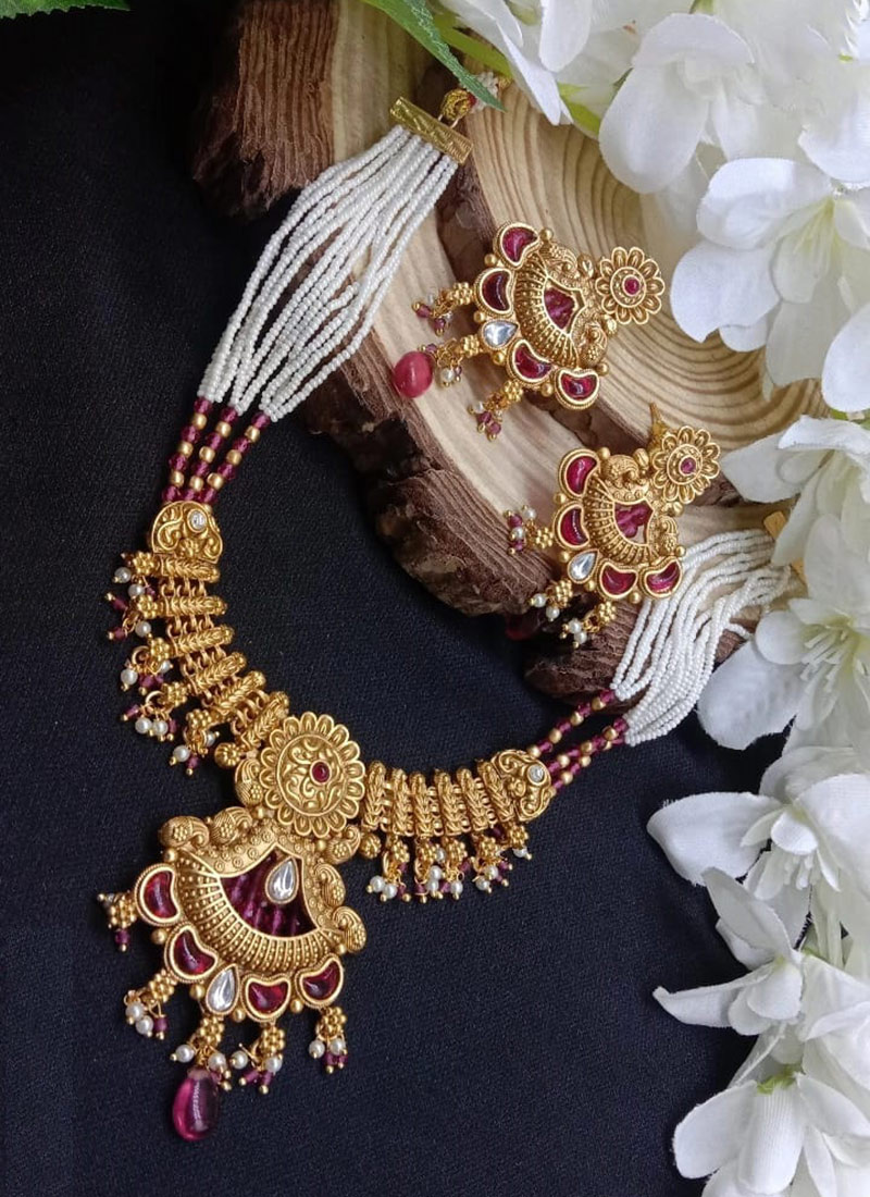 Pink Kundan Beads Pearl Charming Necklace Set Wedding Wear