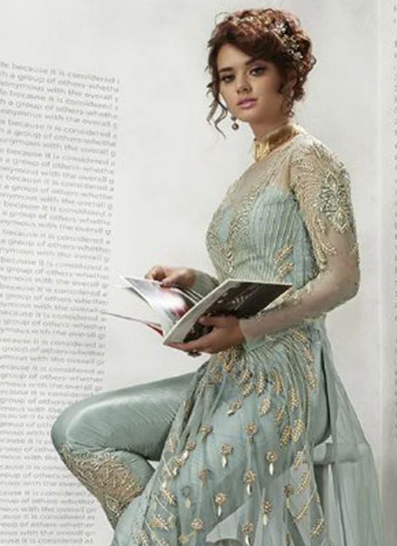 Aabroo Anarkali Suit Set