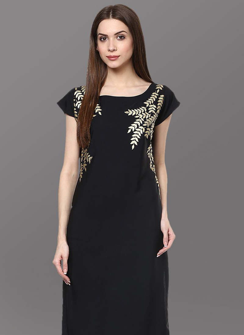 CHAAR KADAM BLACK KURTA SET