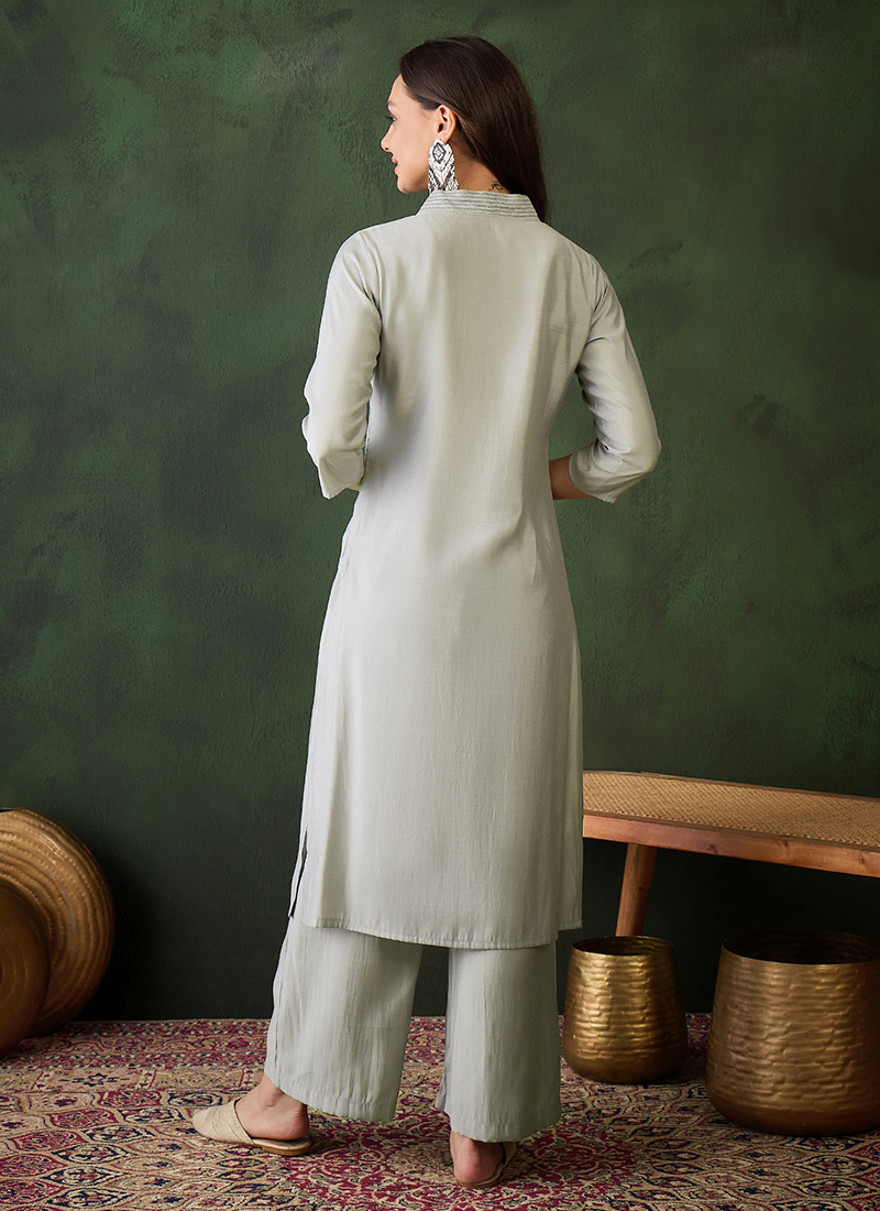 Classic Solid Kurta with Straight Pants for Everyday Wear