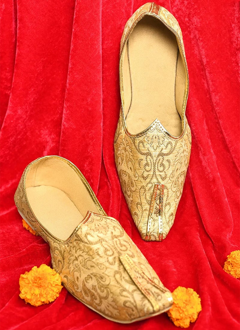 Premium Fawn Zari Silk Jacquard Mojri