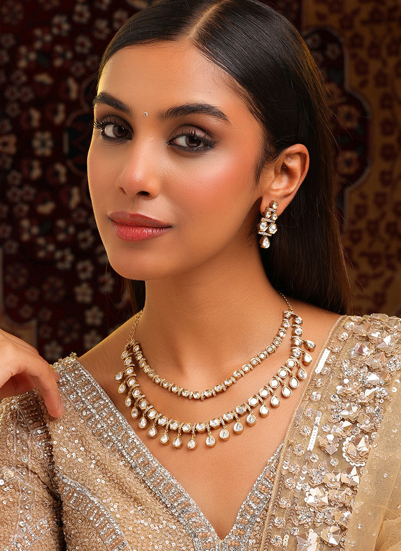 Pristine White Kundan Stones Necklace Wedding Wear