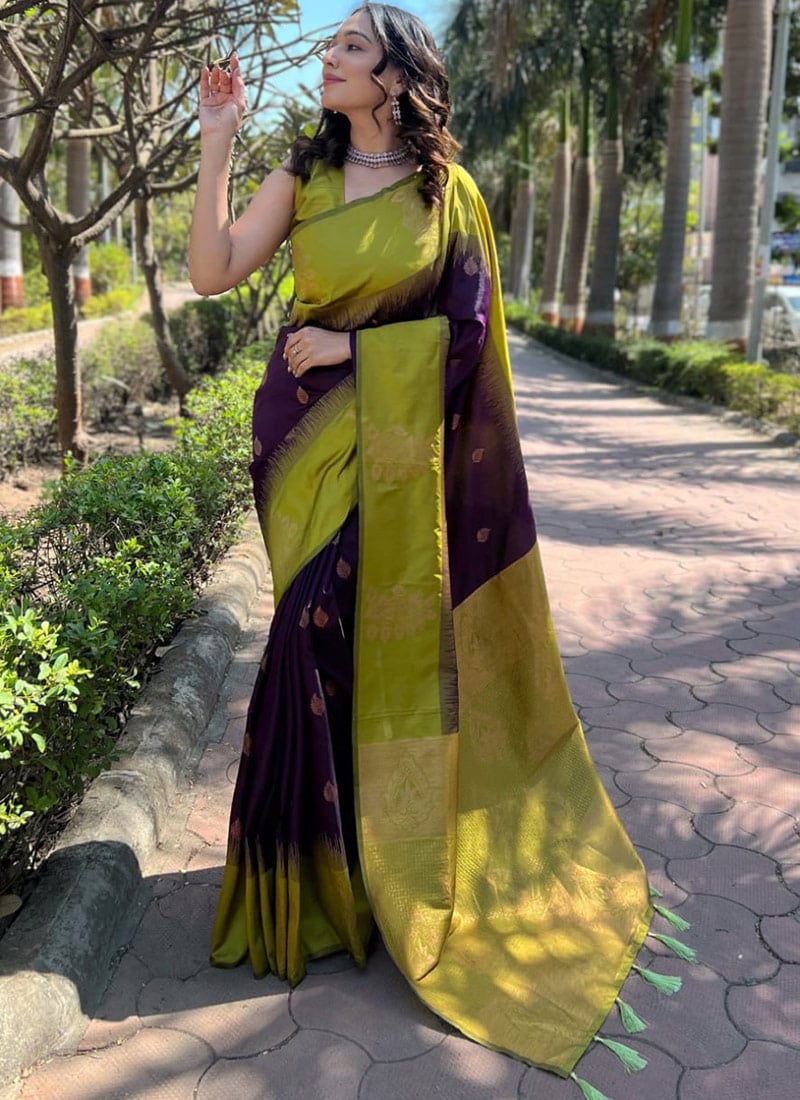 Purple Banarasi Silk Zari Woven Jacquard Saree A Perfect Blend Of Tradition Festive Wear-SASRK193558