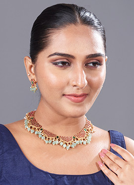 Purple Kundan With Beads And Moti Necklace