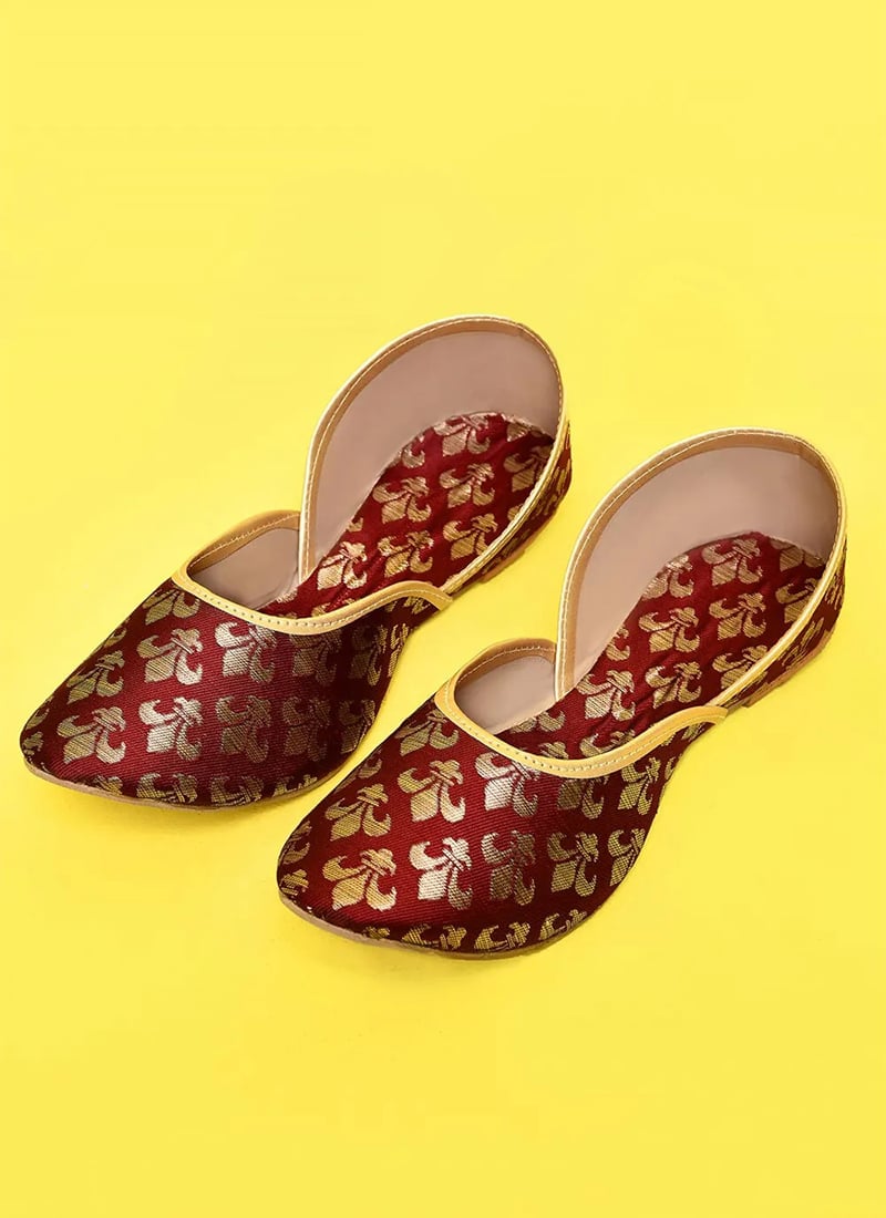 Red Jacquard Juti For Women
