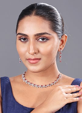 Red Kundan And Stone Work Necklace