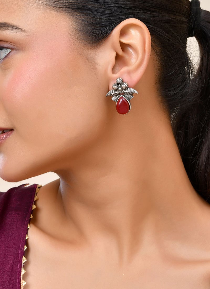 Red Kundan Studs After Six Wear