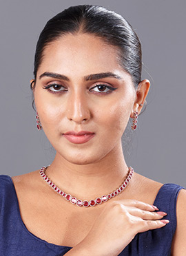 Red Kundan Work Necklace