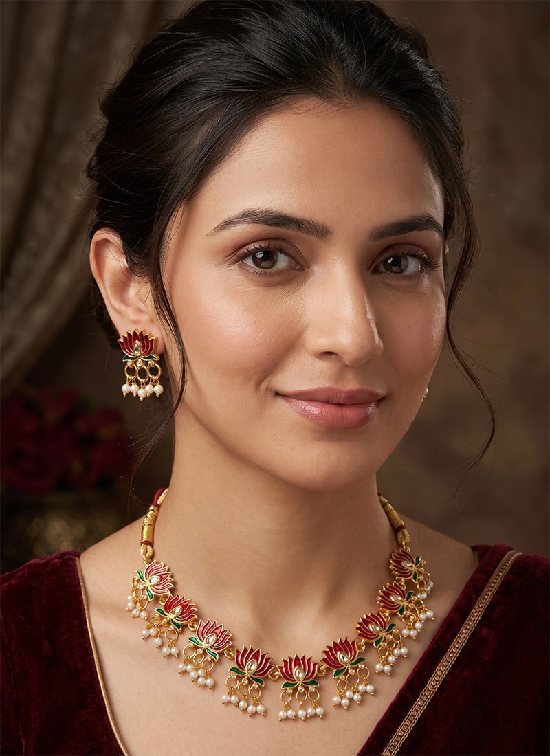 Red Lotus Motif Golden Necklace Set After Six Wear
