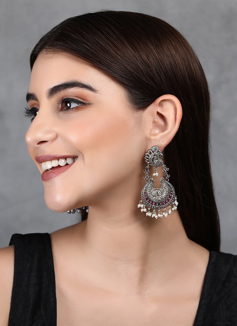 Red Oxidised Kundan And Beads Chaand Bali Festive Wear