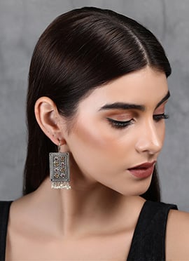 Red Oxidised Kundan And Beads Danglers