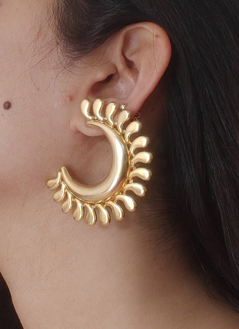 Refined Gold Plated Drop After Six Wear