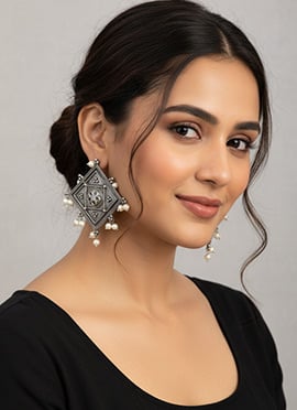 Refined Luxury Silver Beads Work Drop Earrings