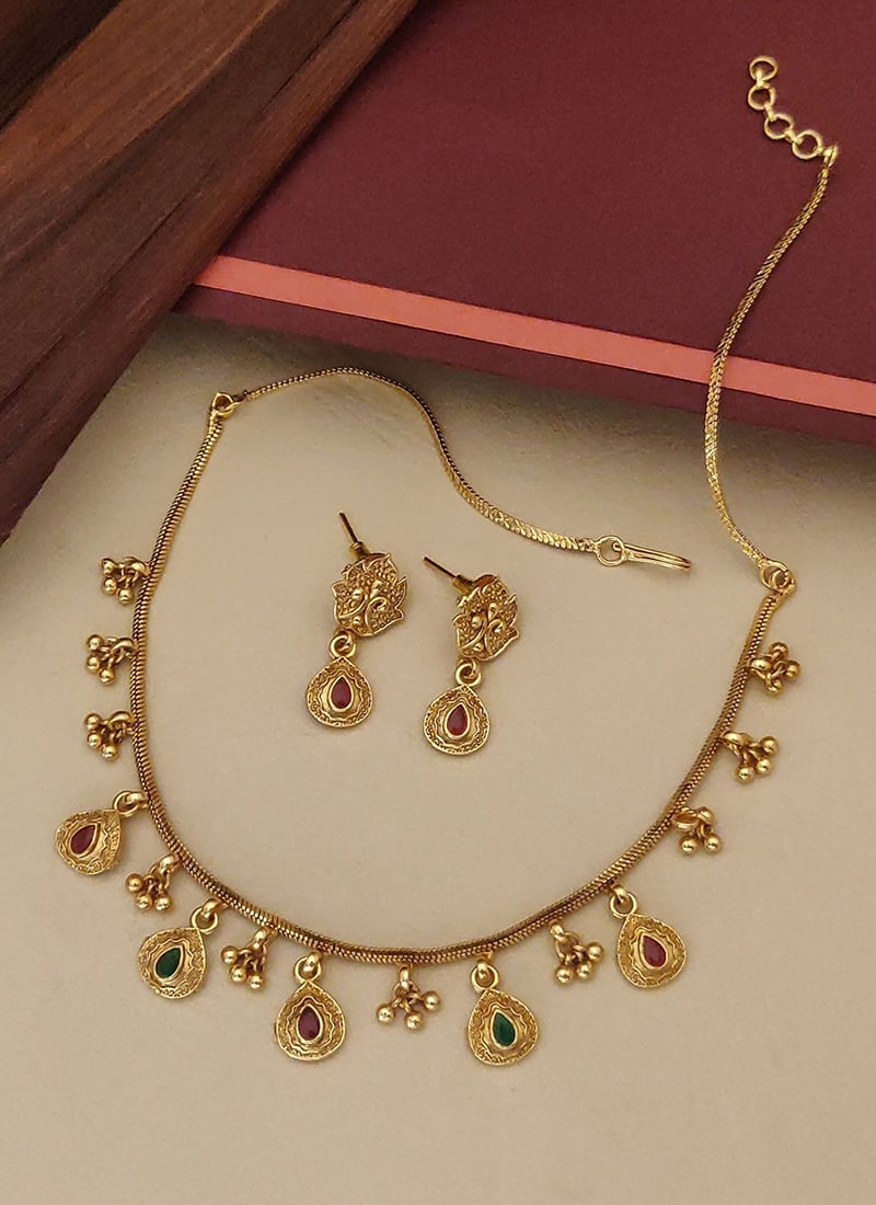 Regal Gold Kundan Necklace Set After Six Wear