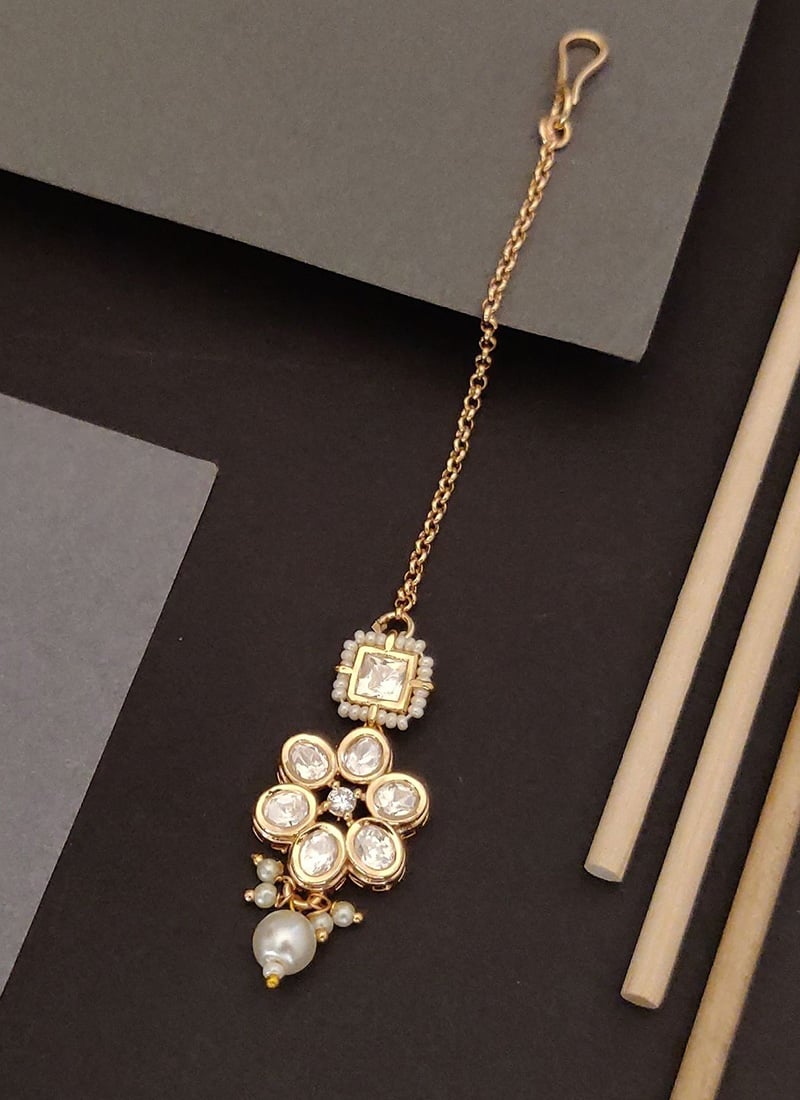 Regal Golden Kundan And Beads Mangtikka  Festive Wear