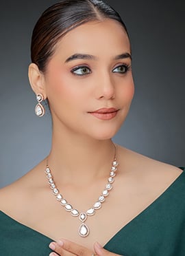 Rose Gold Kundan And Stone Work Choker