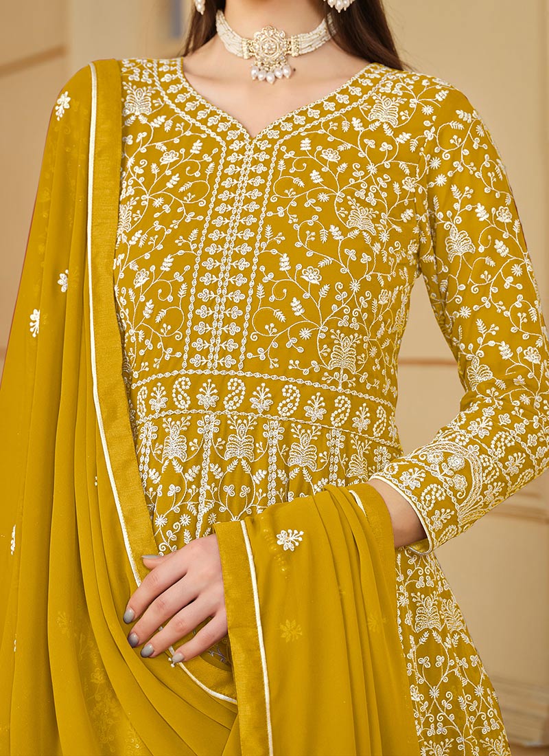 Graceful Elegance – New Voluminous Anarkali Suit Set in Stunning Color